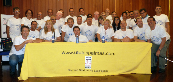 Foto: Ejecutiva de UTO-UGT Las Palmas equipada con la camiseta "Una sonrisa para Lucas".
