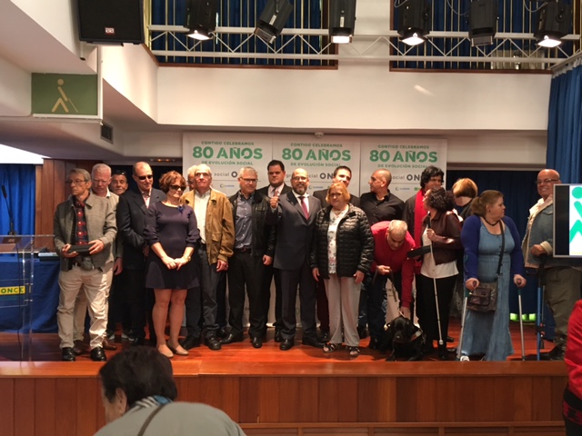 FOTO GRUPO DE HOMENAJEADOS.
